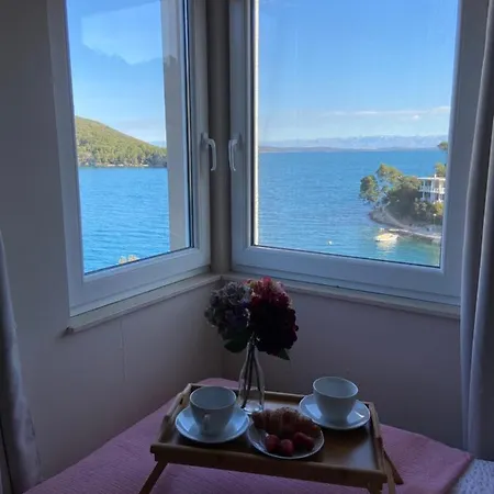 Aparthotel Eva Savar