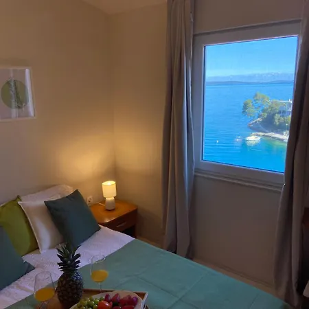 Aparthotel Eva Savar